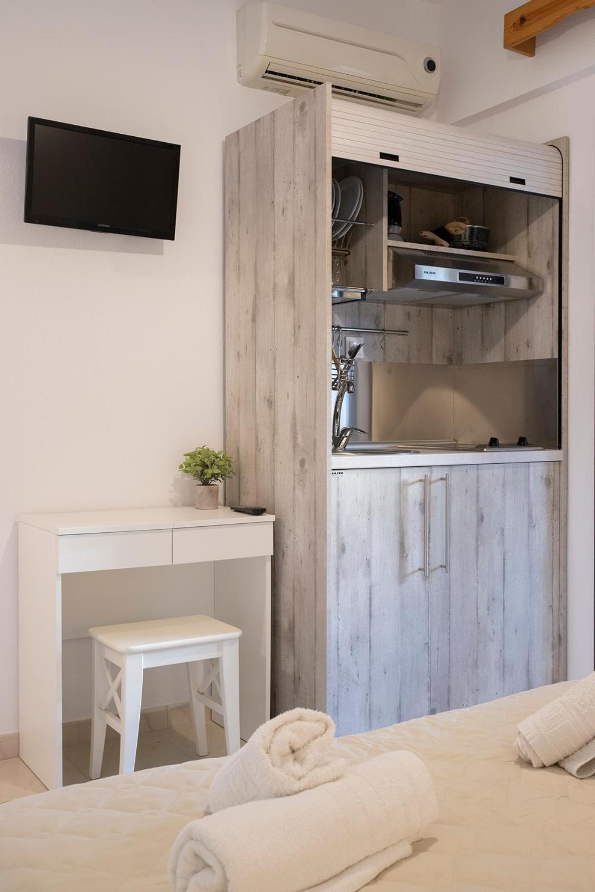 Manos Kritikakis Apartments 플라타모나스 외부 사진