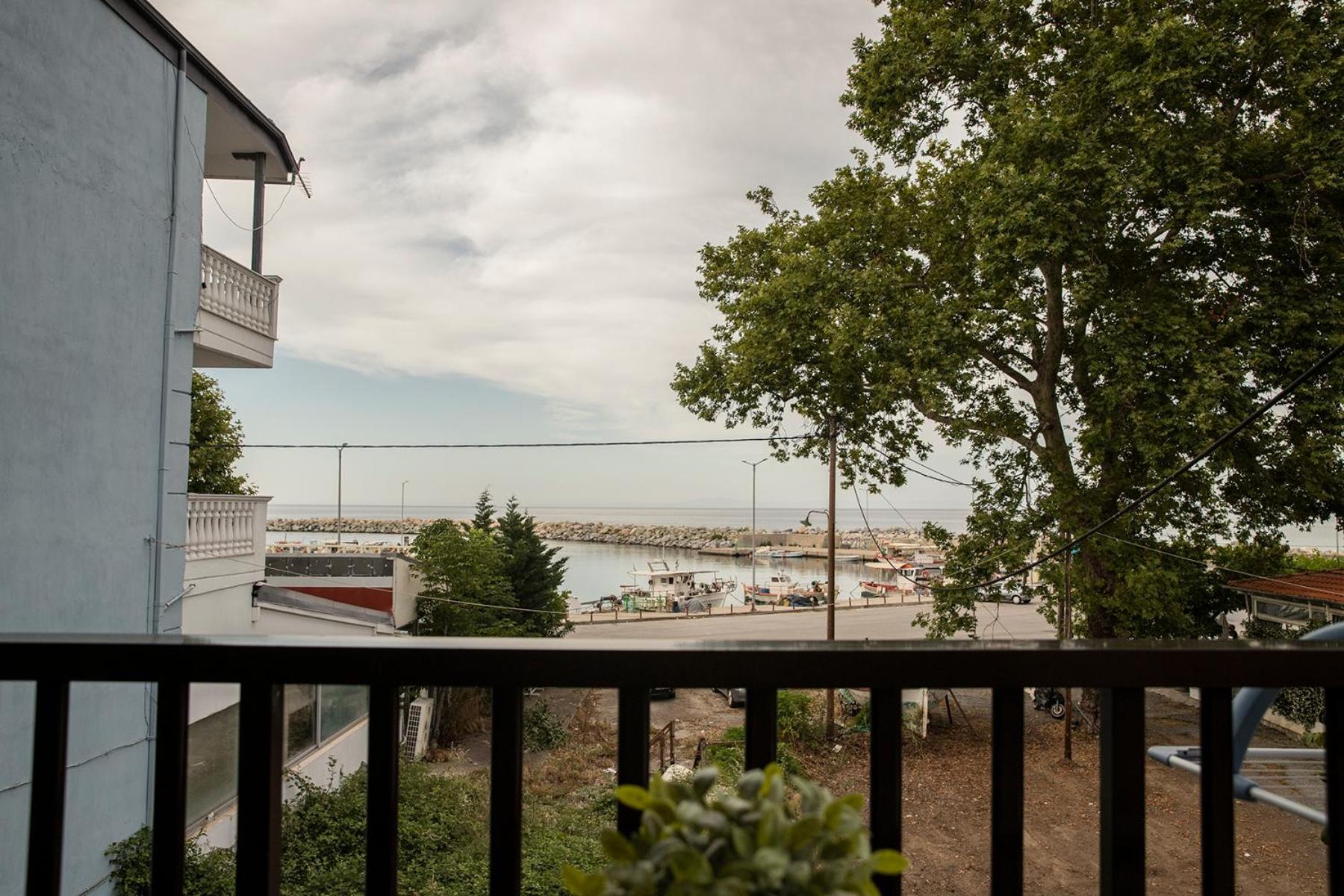 Manos Kritikakis Apartments 플라타모나스 외부 사진