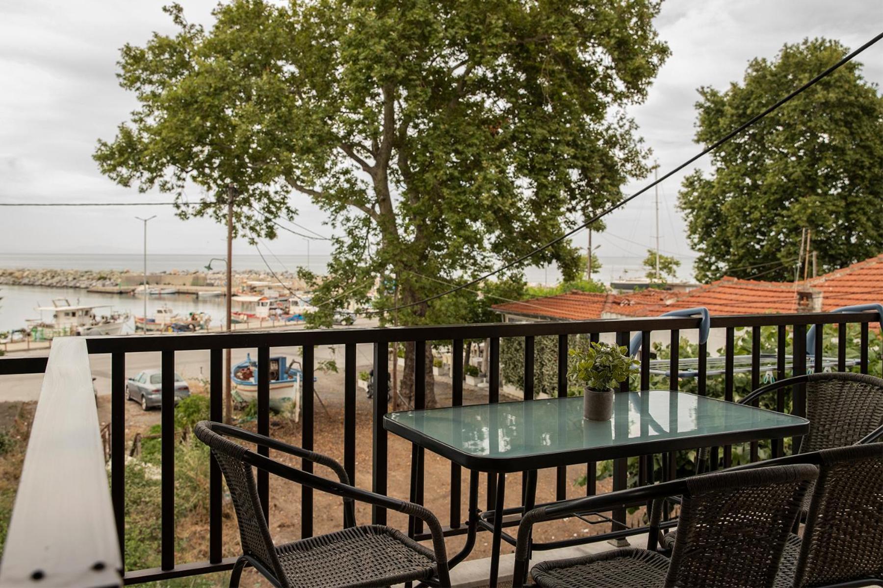 Manos Kritikakis Apartments 플라타모나스 외부 사진
